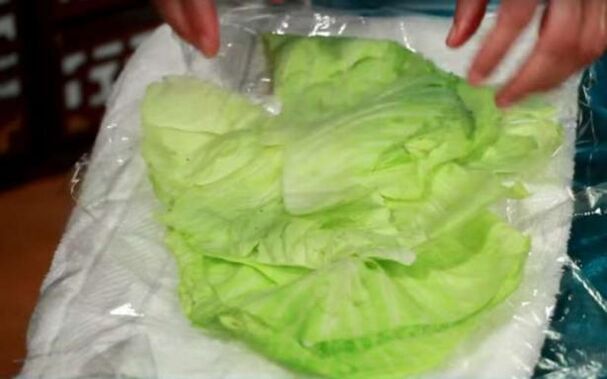 Cabbage compress alang sa kasakit tungod sa arthrosis sa abaga joint